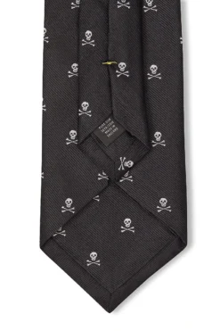 Black & White Skull & Crossbones Silk Tie 7 Black & White Skull & Crossbones Silk Tie -Fashion-New and Lingwood 3015041 skull crossbonetie blackwhite 4 1