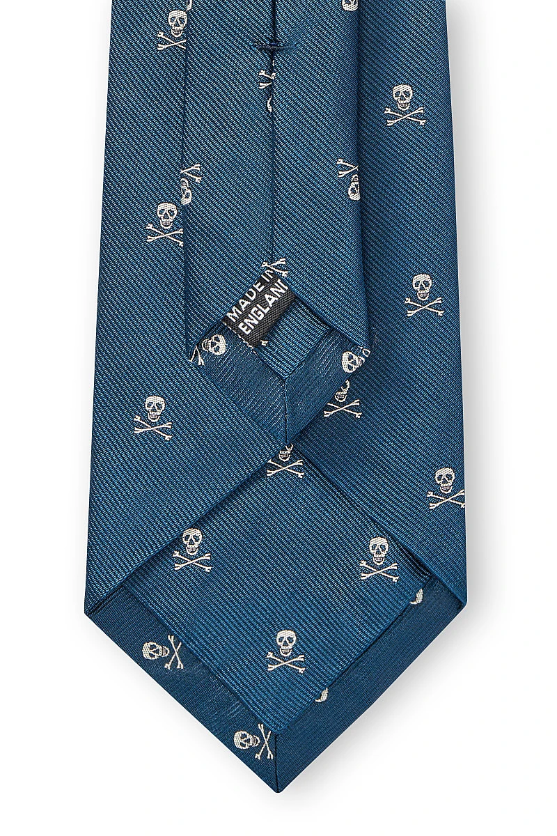 Blue & Cream Skull & Crossbones Silk Tie 4 Blue & Cream Skull & Crossbones Silk Tie - Image 4