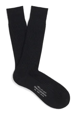Black Mid Calf Midweight Wool Socks