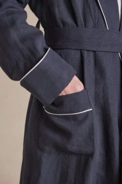 Navy Unlined Linen Dressing Gown -Fashion-New and Lingwood 4022625 plain linen unlined dressing gown 079 scaled