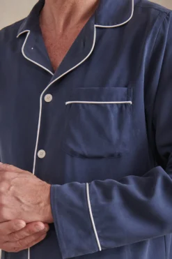 Navy Sandwash Silk Pyjama Set -Fashion-New and Lingwood 4522622 sandwash silk pyjama set 041 0001 4522622 sandwash silk pyjama set 058 scaled