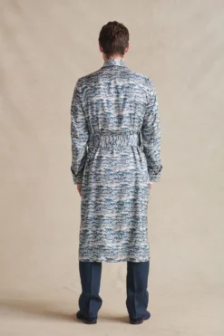 Seaside Unlined Printed Silk Dressing Gown -Fashion-New and Lingwood wave gown 098 scaled